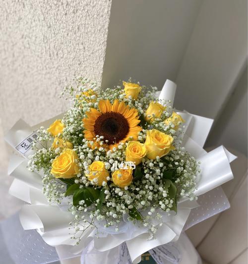 粉黄玫瑰花束代表什么花语？如何挑选粉黄玫瑰花束？