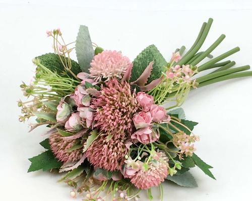 三朵玫瑰花莲代表的含义是什么？